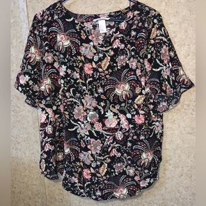 H&M Black Floral Blouse Short Sleeve Women’s Size 12